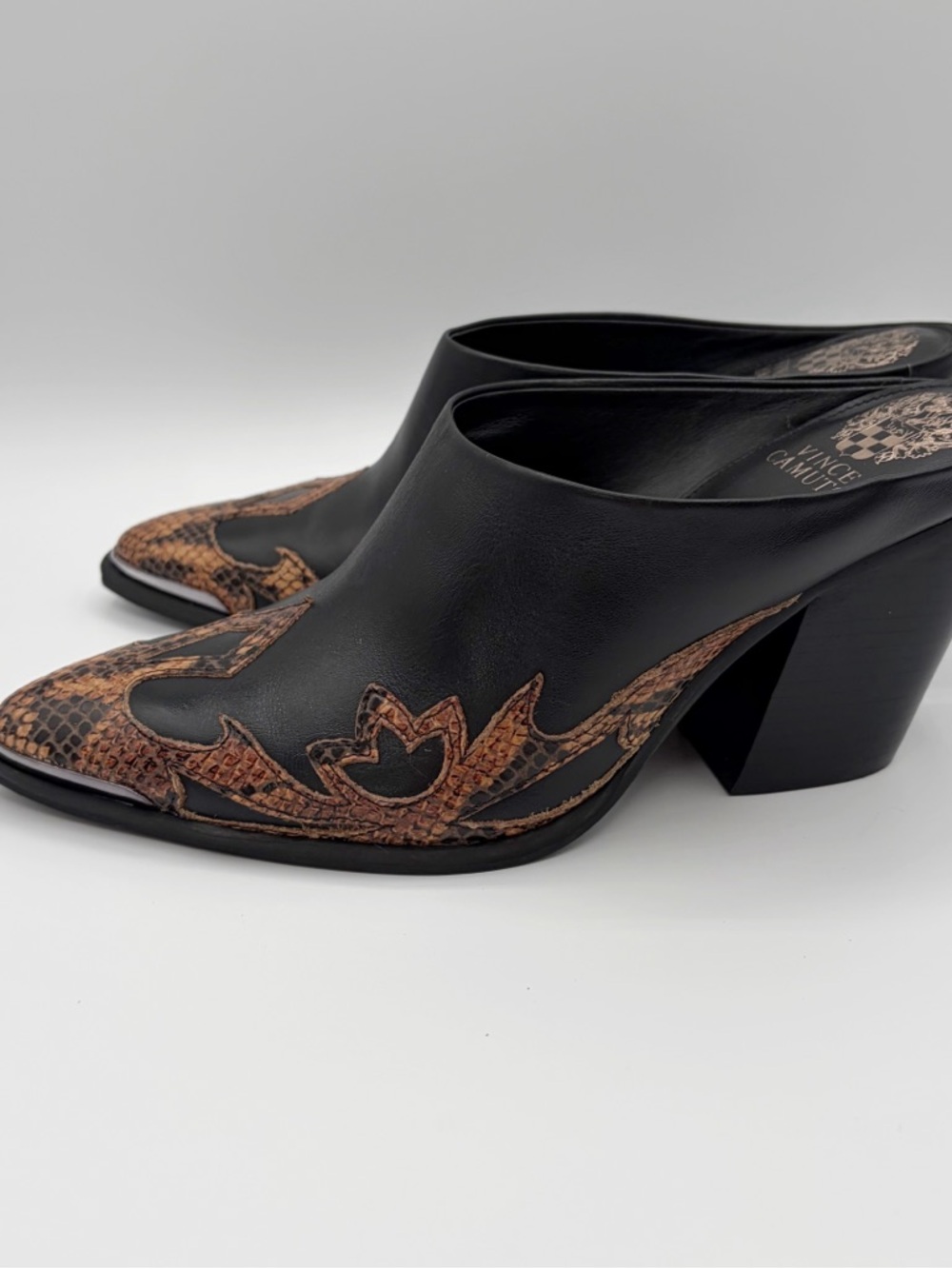 Vince Camuto Anthropologie Greta Black Motif Snake Western Mules Sz 8 Pointed